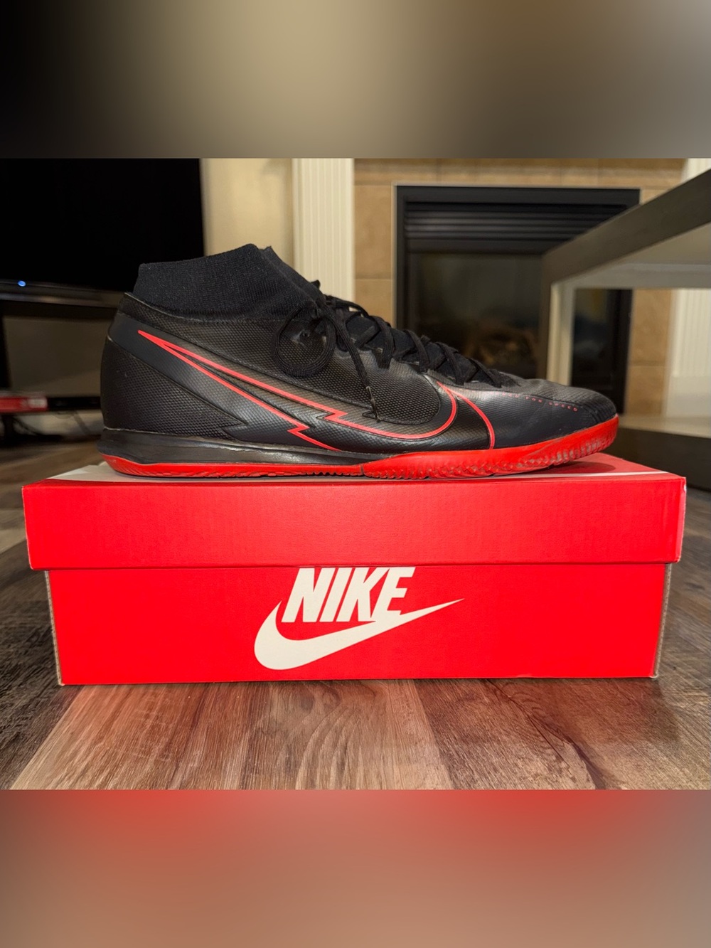 Nike Mercurial Superfly Indoor Soccer Shoes Men’s 11.5 Black Red